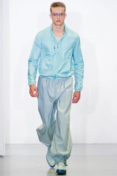 Look 9